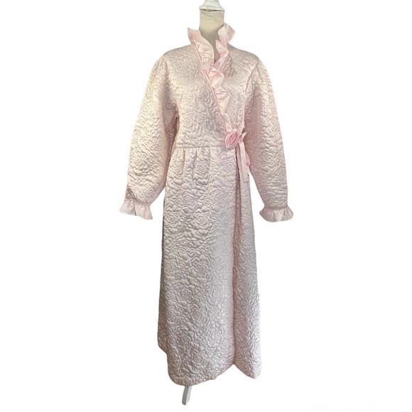 Vintage Intimates & Sleepwear Vintage Gillian Omalley Rose Quilted Blanket Robe Ruffle Neck